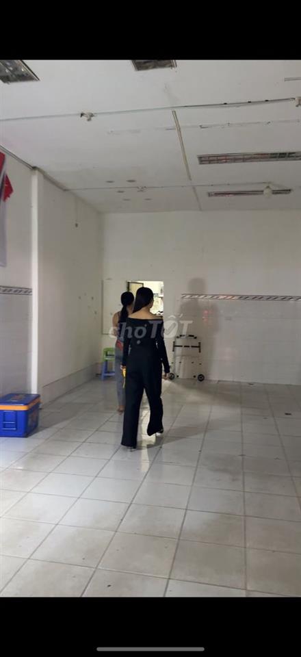 CHO THUÊ MB ĐƯỜNG 30/4 GẦN NGÃ 3 QUANG TRUNG