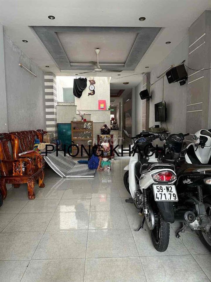 Bán nhà hẻm xe hơi
