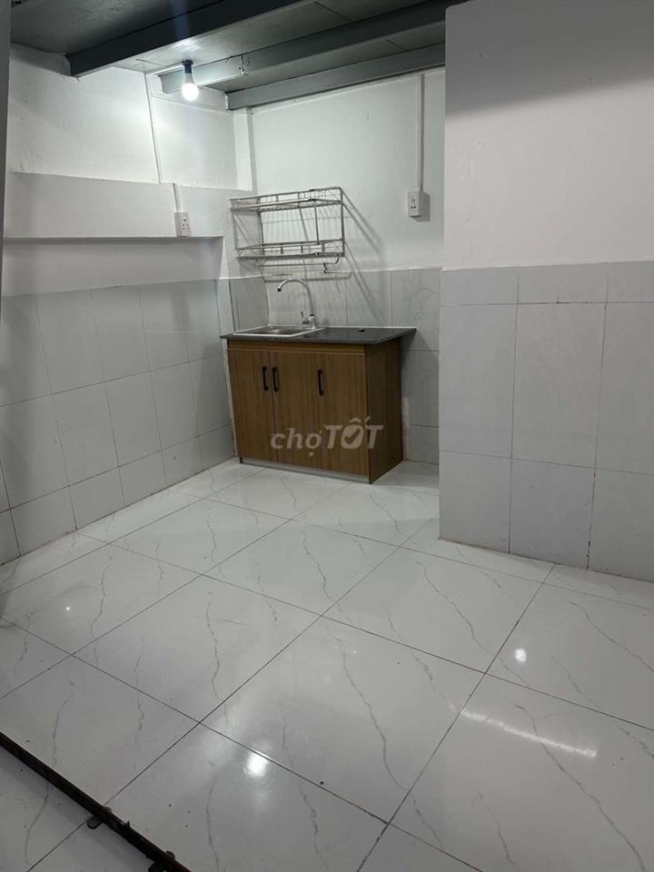 phòng trống gần kcn Lê Minh Xuân, Trần Đại Nghĩa