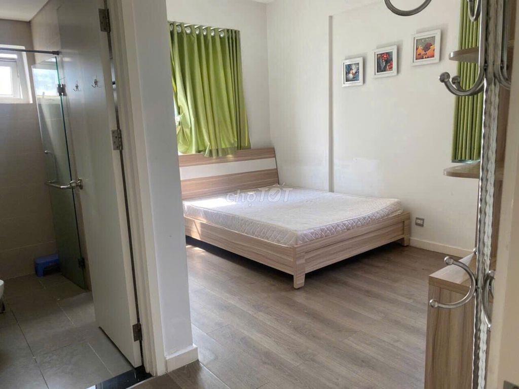 Chung cư B1- Trường Sa- căn hộ 70m2, 2p ngủ, 2wc, giá 13tr/tháng
