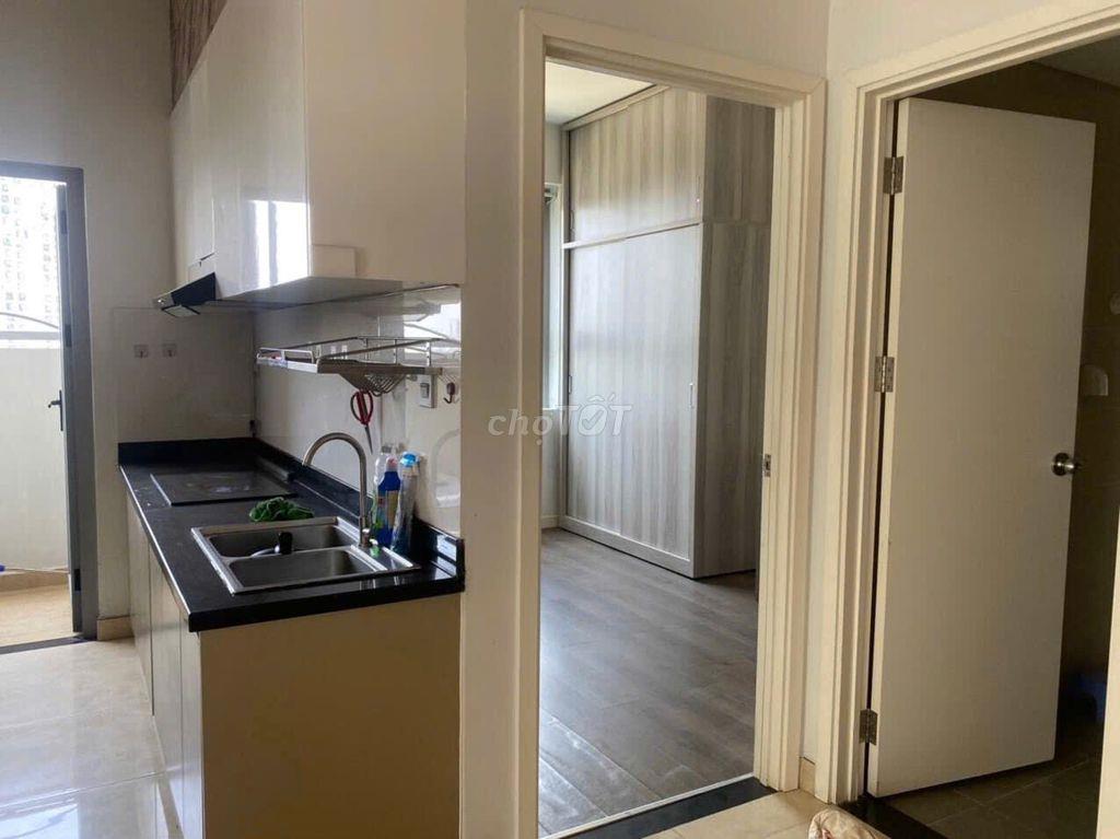 Chung cư B1- Trường Sa- căn hộ 70m2, 2p ngủ, 2wc, giá 13tr/tháng