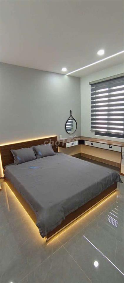 CHÍNH CHỦ CẦN BÁN NHÀ PHỐ LIỀN KỀ – ĐƯỜNG 8M – Ô TÔ ĐỂ TRONG NHÀ