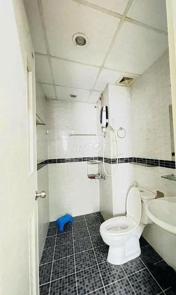 Chung Cư Ngô Tất Tố  căn 2p ngủ, nội thất giá 12tr/th