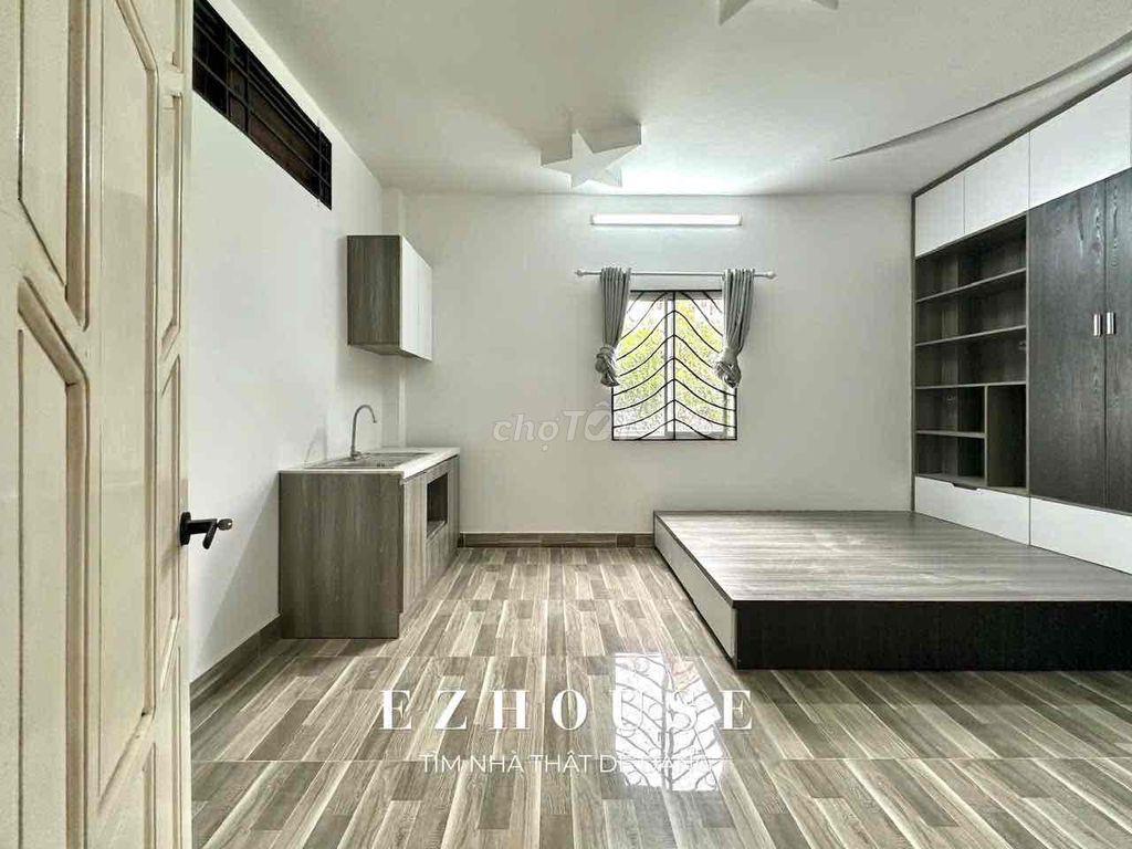 Studio cửa sổ trời