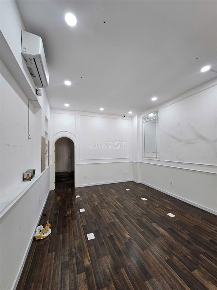 Mặt bằng văn phòng nhỏ hoặc nail/spa