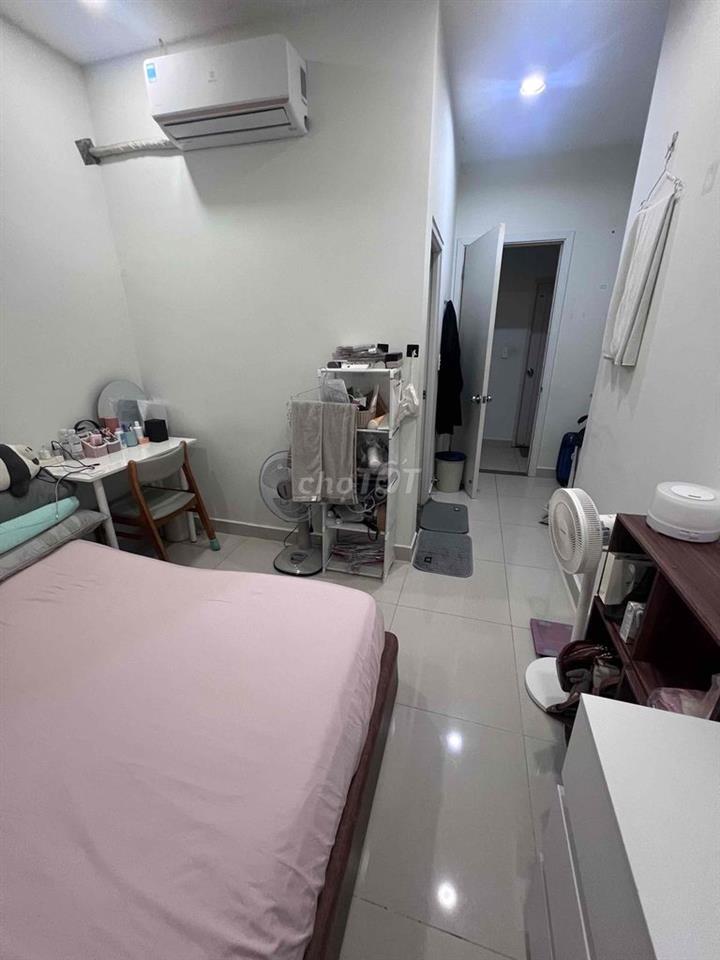 TÌM ROOMMATE/SLOT NỮ Ở GHÉP 1:1 (đã có 1 nữ) TOPAZ ELITE QUẬN 8