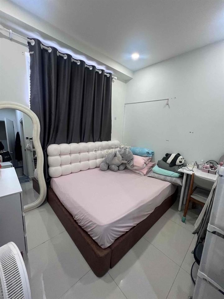 TÌM ROOMMATE/SLOT NỮ Ở GHÉP 1:1 (đã có 1 nữ) TOPAZ ELITE QUẬN 8