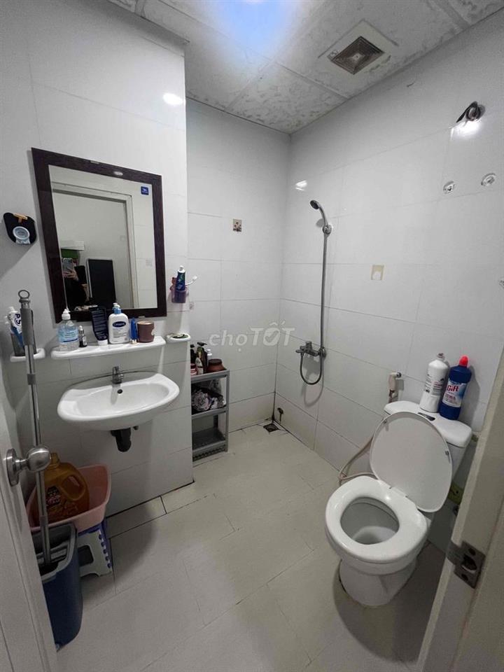 TÌM ROOMMATE/SLOT NỮ Ở GHÉP 1:1 (đã có 1 nữ) TOPAZ ELITE QUẬN 8