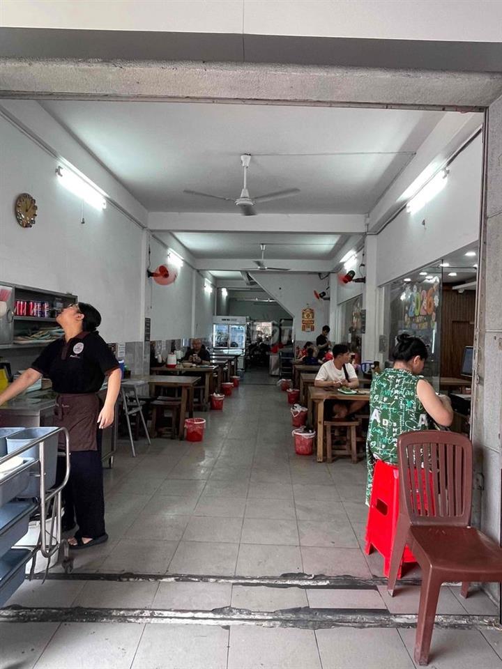 cần bán nhà mặt tiền 108 phạm văn hai như hình