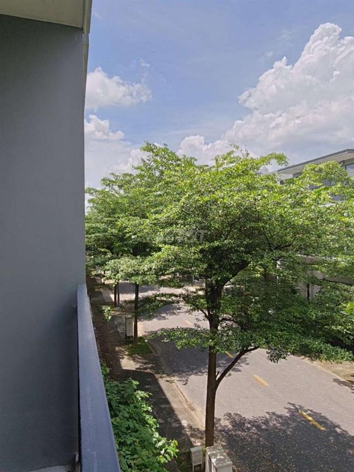 CẦN BÁN GẤP NHÀ THÔ DỰ ÁN THE STANDARD BÌNH DƯƠNG