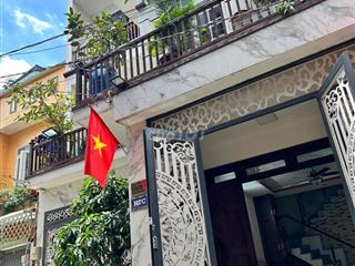 nhà nguyên căn cho thuê