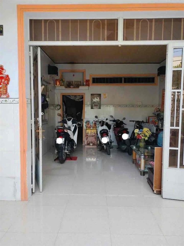 BÁN ĐẤT 93,5m2 CÓ SẴN NHÀ CẤP 4 SỔ HỒNG RIÊNG TẠI XÃ NHÀ BÈ