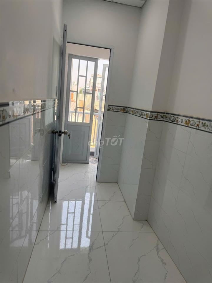 Cho thuê nhà nguyên căn giá 4 triệu hẻm 205/ Tân Hòa Đông