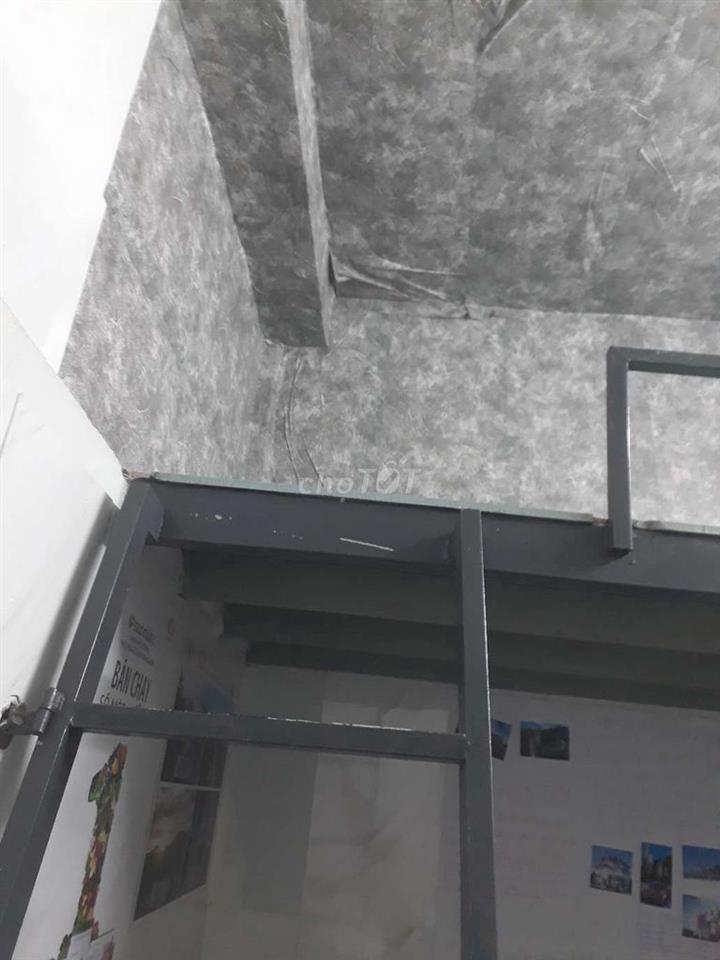 Dư gác share lại 800k gần trung tâm