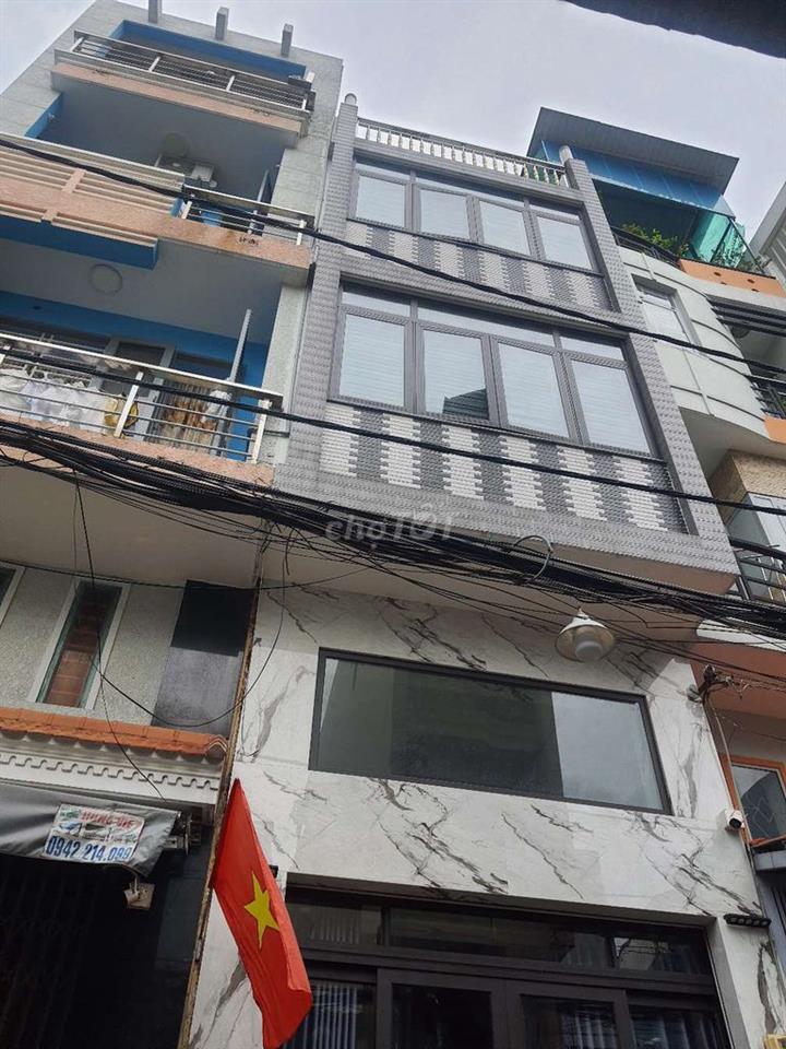 Bán nhà cmt8 quận 3 