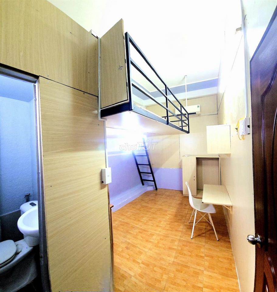 Gác cao, phòng thoáng, cửa sổ. Ngay Tạ Quang Bửu, thuận tiện di chuyển