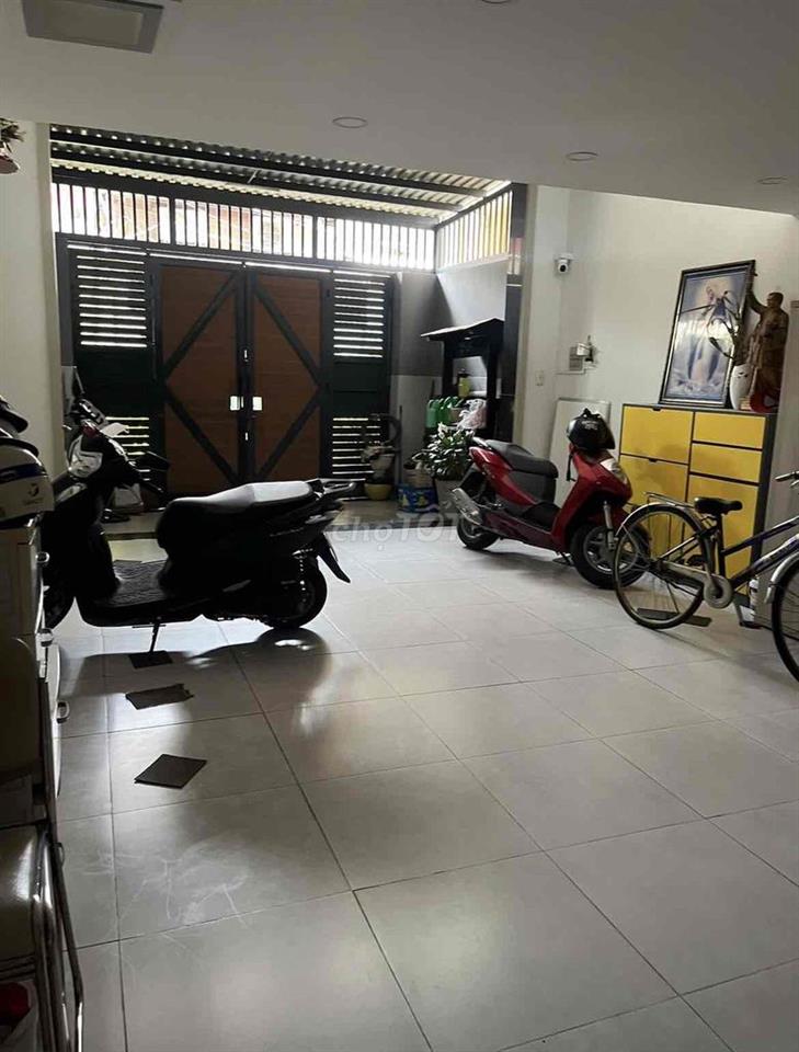 Phòng trọ Lê Ngã 32m2 ban công