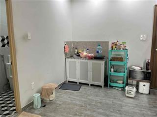 Phòng trọ Lê Ngã 32m2 ban công