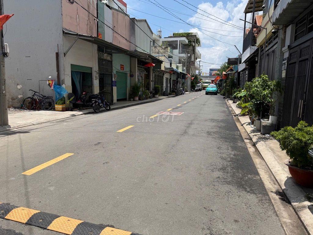 NHÀ 5 TẦNG NGAY CHỢ MINH PHÁT – THANG MÁY – FULL NỘI THẤT