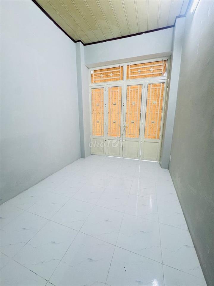 NHÀ GIÁ RẺ CẦU NGUYỄN TRI PHƯƠNG Q8