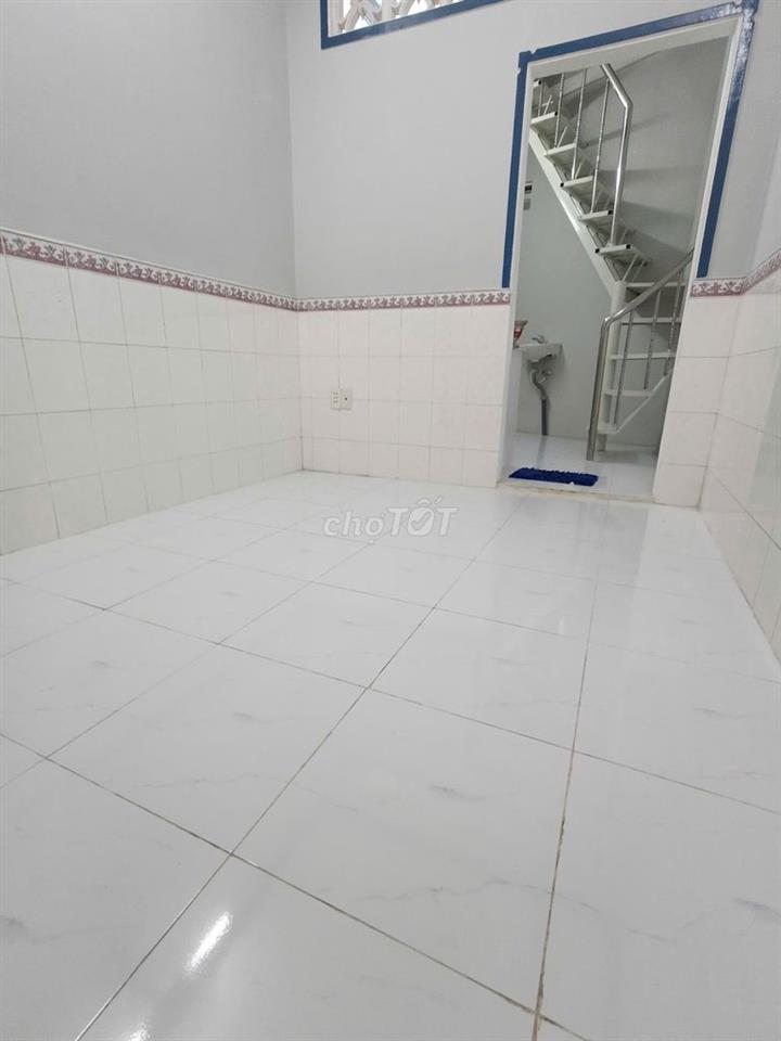 NHÀ GIÁ RẺ CẦU NGUYỄN TRI PHƯƠNG Q8