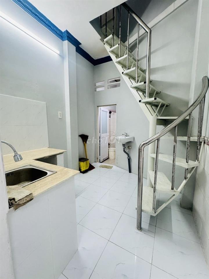 NHÀ GIÁ RẺ CẦU NGUYỄN TRI PHƯƠNG Q8