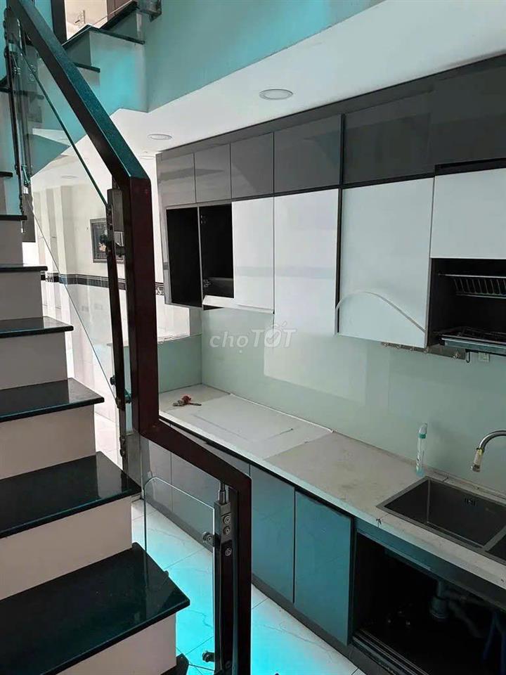 [Nhà NC] Hoàng Hoa Thám 3x12m 2 Phòng Ngủ