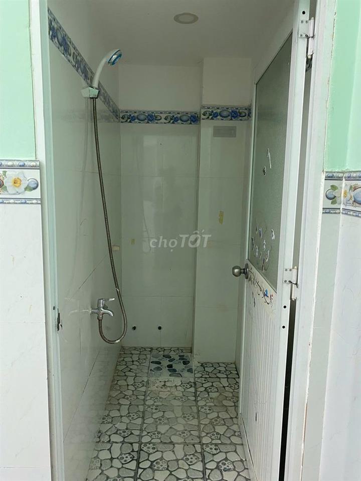 Cho Thuê Nhà Mới Xây, Gía Rẻ, 1trệt, 1lầu, Q.4, 16m2