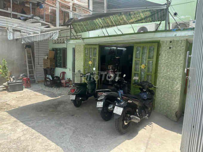 bán nhà diện tích lớn Quận 04