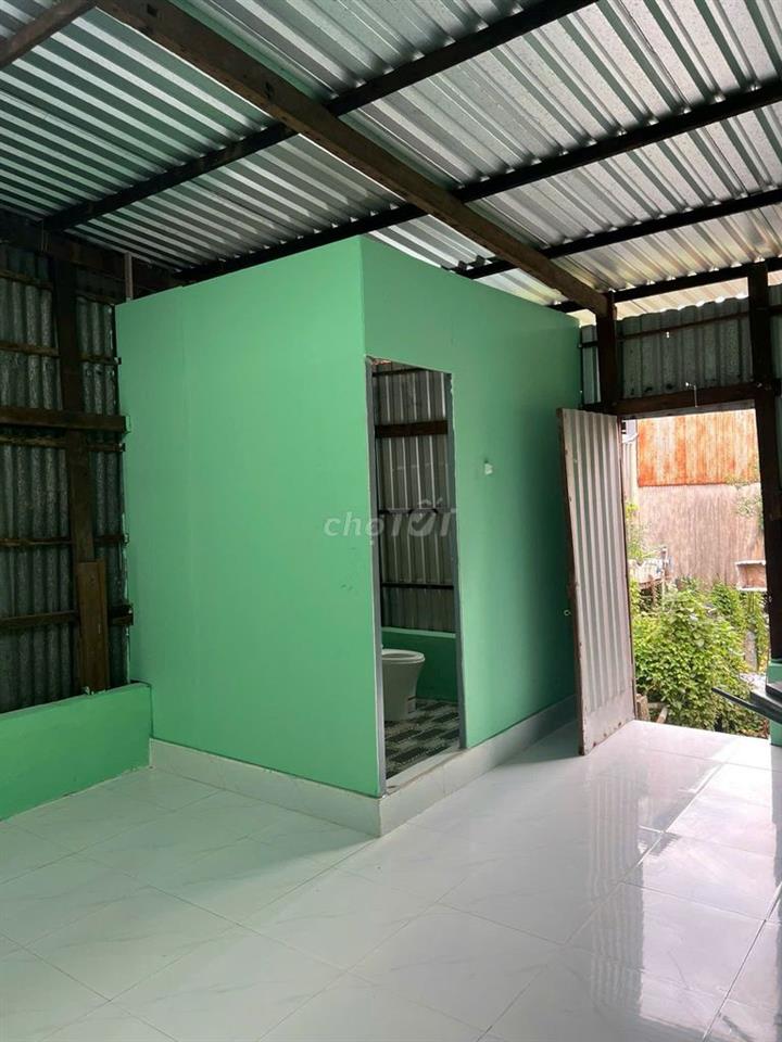 CHÍNH CHỦ BÁN NHÀ GẦN VÒNG XOAY NĂM CĂN
