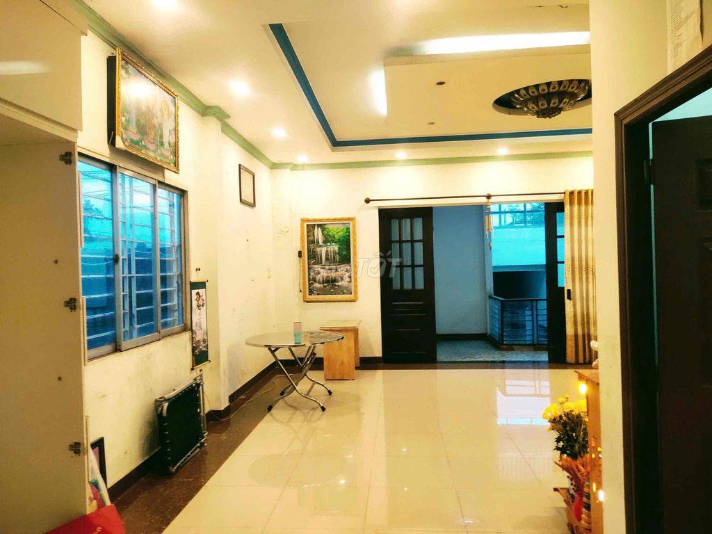 cần cho thuê nhà nguyên căn mặt tiền đường D1 diện tích 366m2