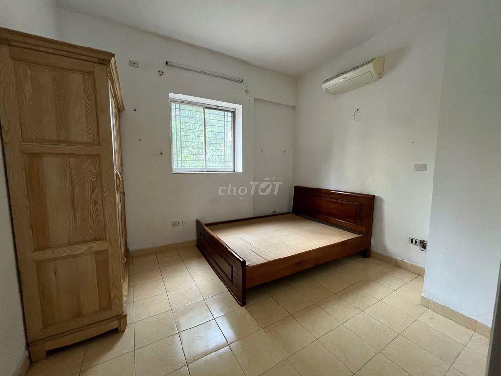 Chủ nhà cho thuê căn hộ chung cư 120m2 - 3PN
