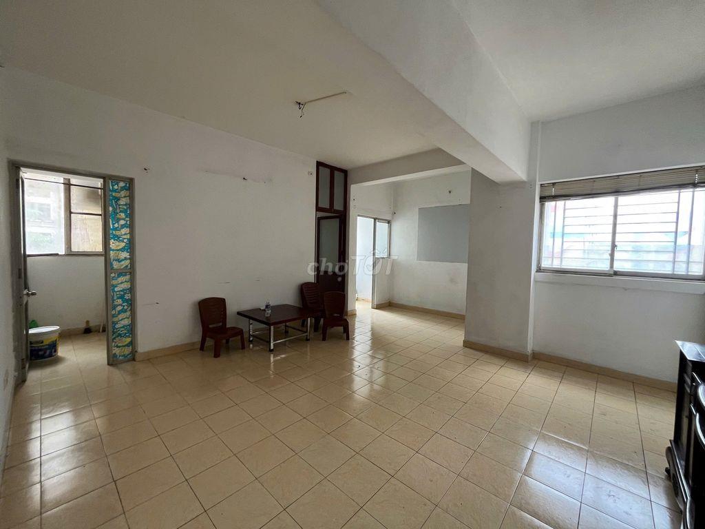 Chủ nhà cho thuê căn hộ chung cư 120m2 - 3PN