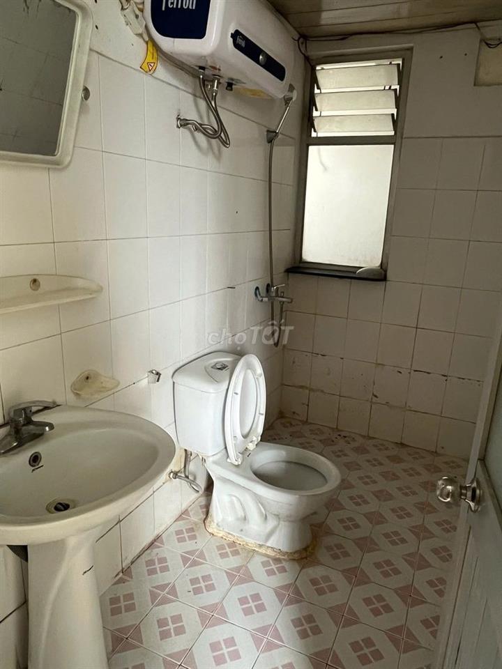 Chủ nhà cho thuê căn hộ chung cư 120m2 - 3PN