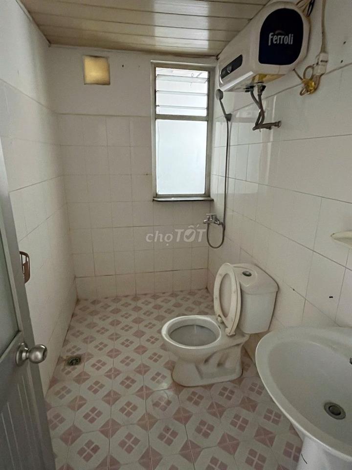 Chủ nhà cho thuê căn hộ chung cư 120m2 - 3PN