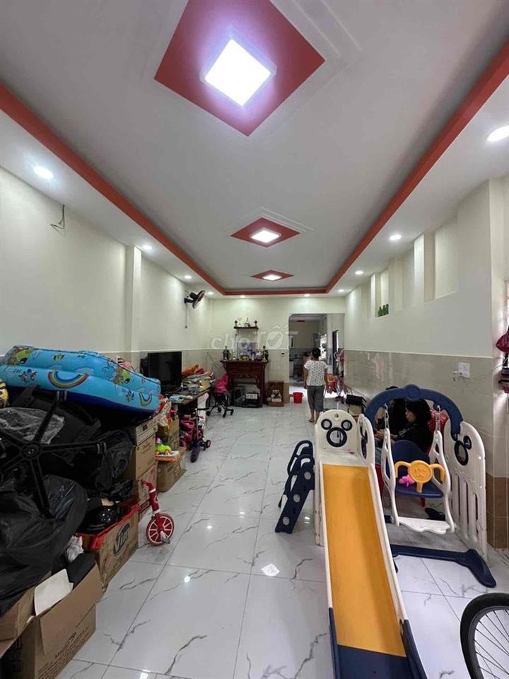 CHỦ GẤP GIẢM GIÁ – NHÀ ĐẸP, VỊ TRÍ THUẬN TIỆN, GIÁ CHỈ 4.85 TỶ!