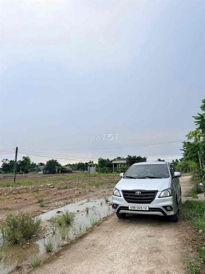 bán lô đất giá rẻ gần chợ tân trụ, chỉ 290tr , gần chợ trưởng học