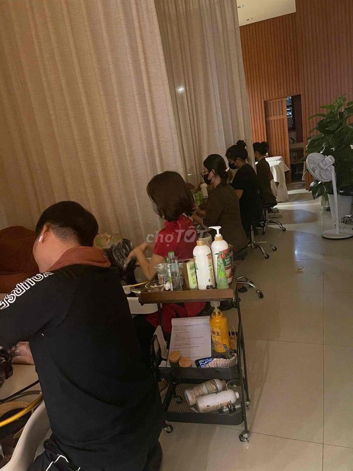 Sang Nhượng Spa Hai Út
