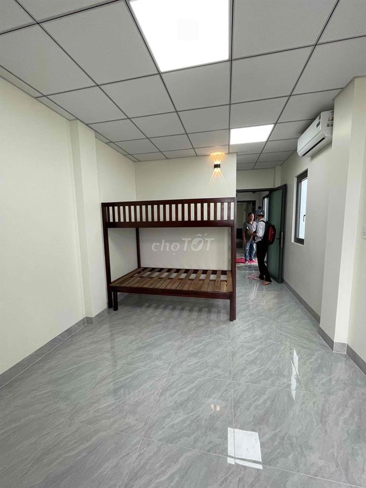 Cho Thuê Phòng Tân Thới Hiệp - Thang Máy - Nội Thất Cơ Bản - 5tr