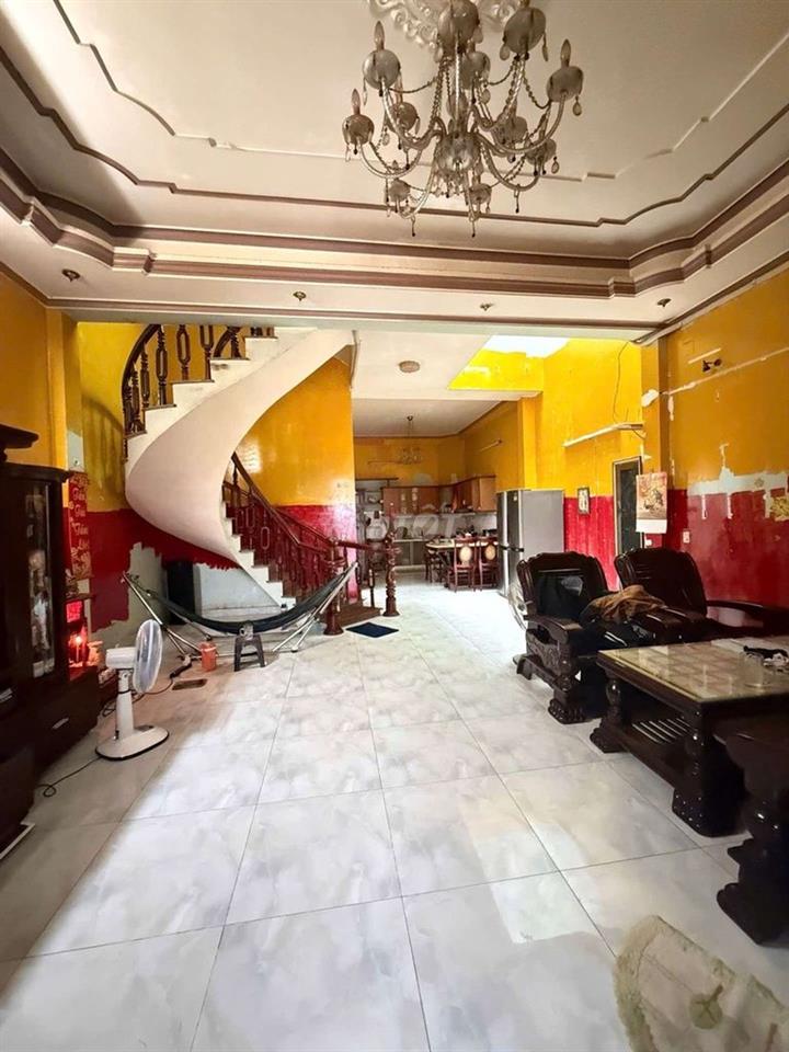 mình muốn bán nhà Lý Phục Man