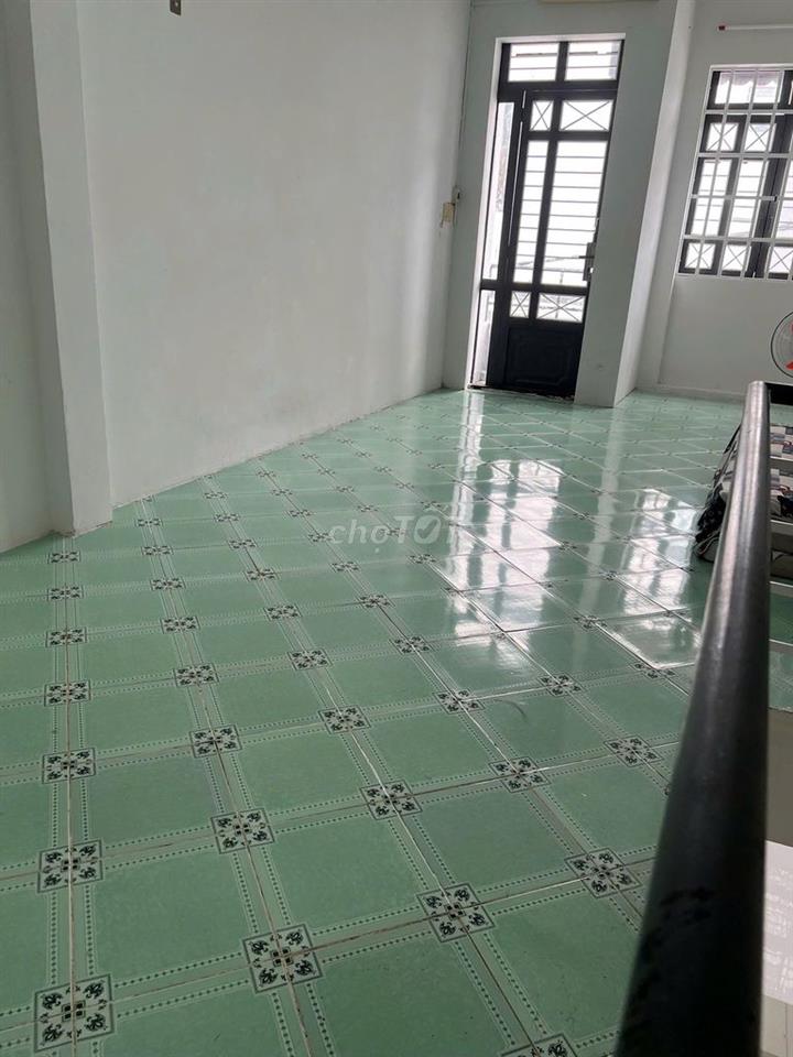 NHÀ CHO THUÊ CHÍNH CHỦ F7 Q8 ( 3MX8M) 1 LẦU SUỐT CÓ 5 TRIỆU Ạ
