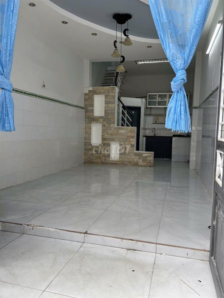 NHÀ CHO THUÊ CHÍNH CHỦ F7 Q8 ( 3MX8M) 1 LẦU SUỐT CÓ 5 TRIỆU Ạ