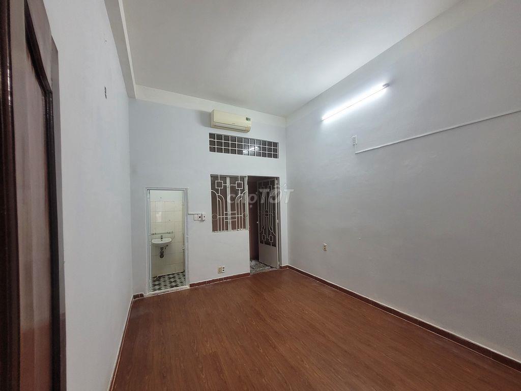 Cho thuê nhà mặt tiền đường A4 khu K300, Tân Bình