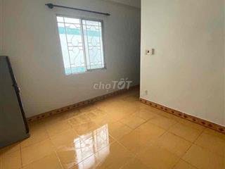 phòng nữ ngay đại học HUIT đầy đủ nội thất