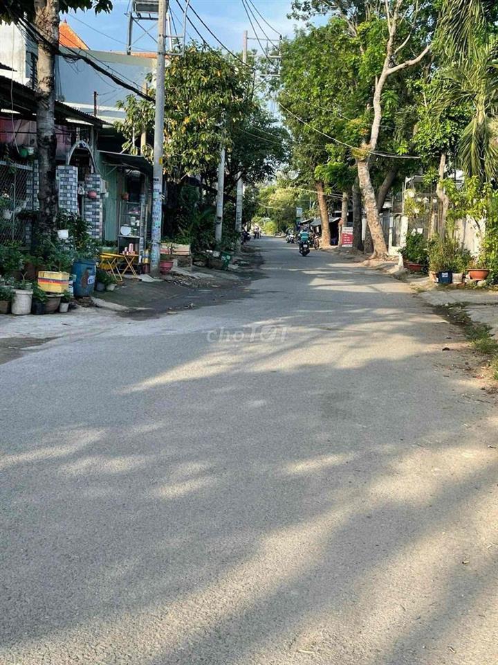 NHÀ MẶT TIỀN HẺM 8M XE TẢI TRÁNH NHAU