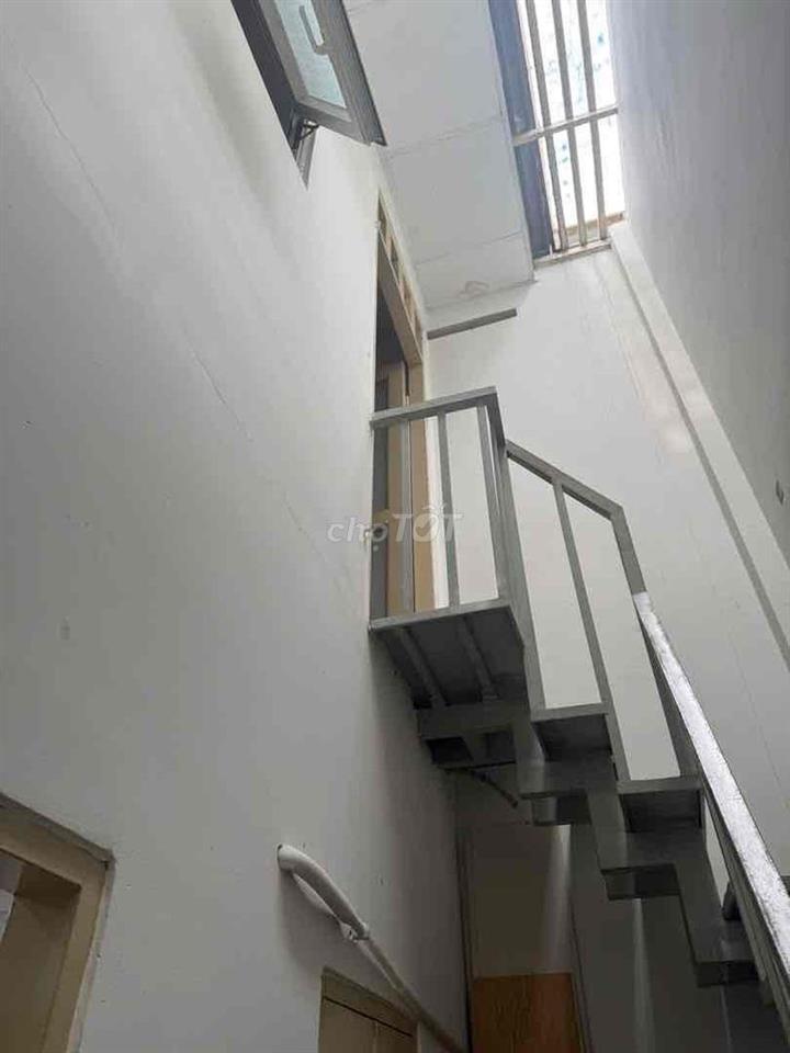 Cho Thuê nhà cấp 4_DT 5x16m, Hẻm xe tải vào tận cửa, Nhà mới sạch sẽ