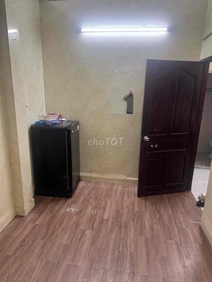 phòng cho thuê giáp quận 1