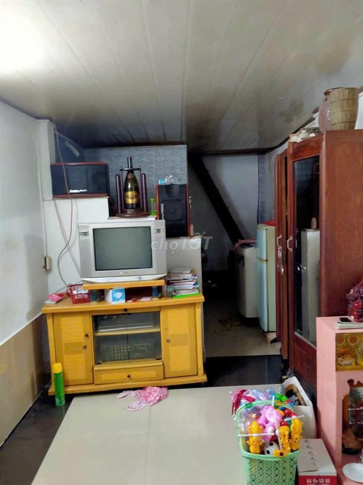 Bán nhà quận 8