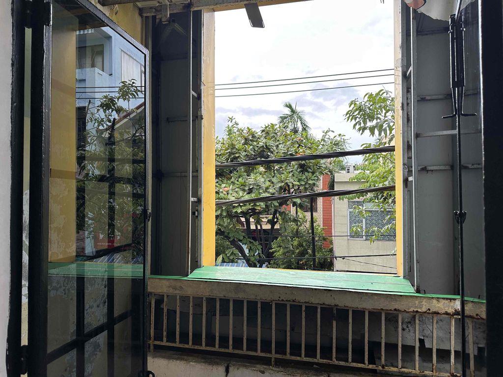 Sẵn phòng 40m2 mặt tiền Phan Thanh gần đại học Duy Tân