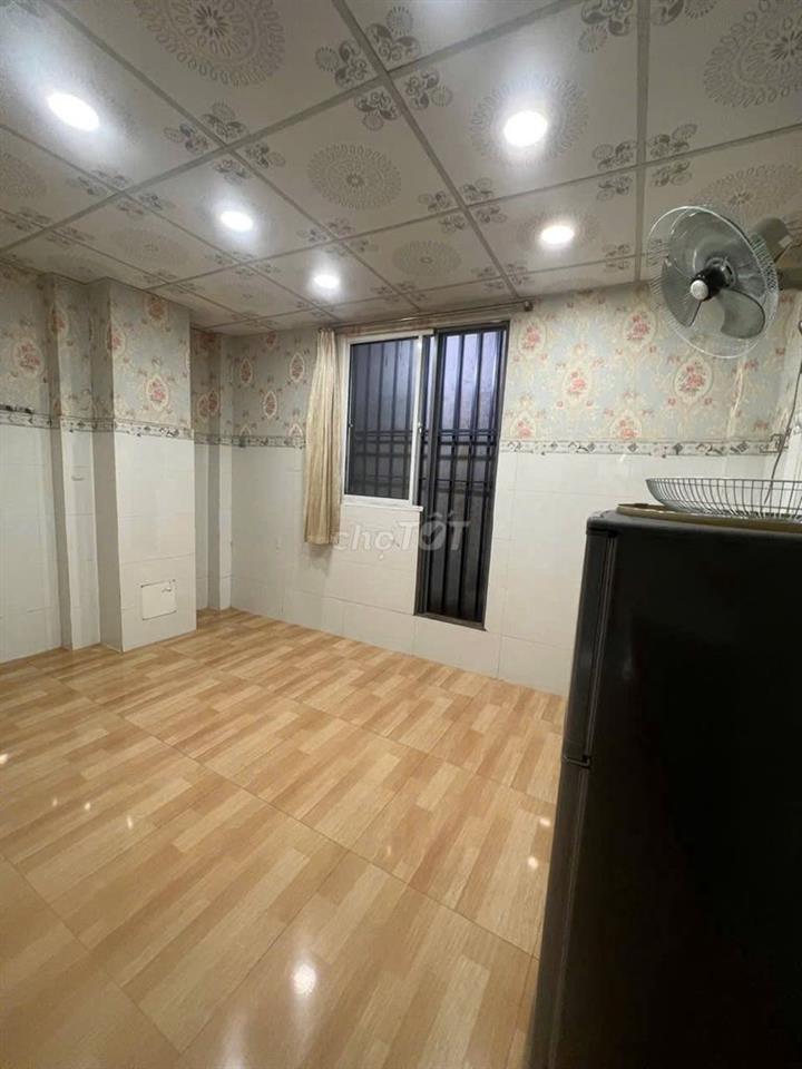 Mình tìm 1 bạn nữu ở ghép cùng